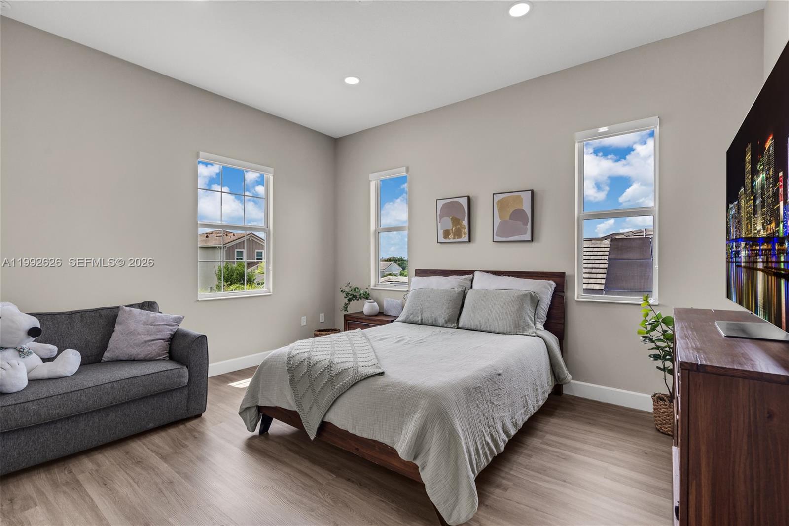 MEADOWS OF WESTLAKE - Residential