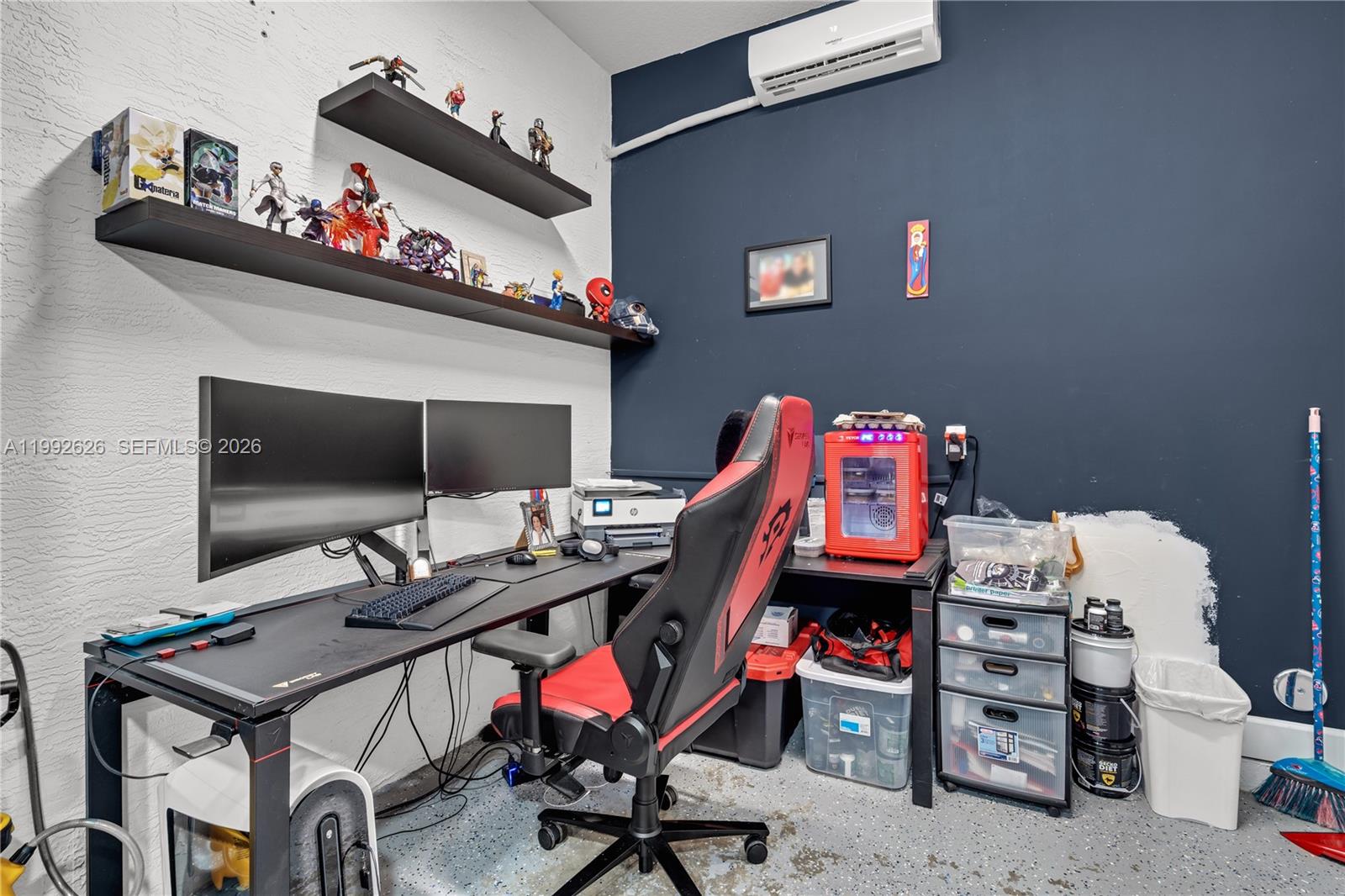 MEADOWS OF WESTLAKE - Residential