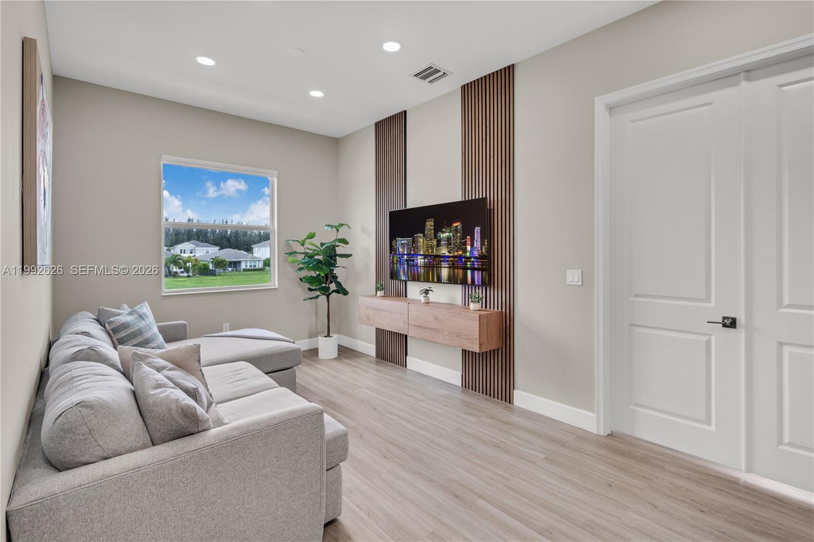 MEADOWS OF WESTLAKE - Residential