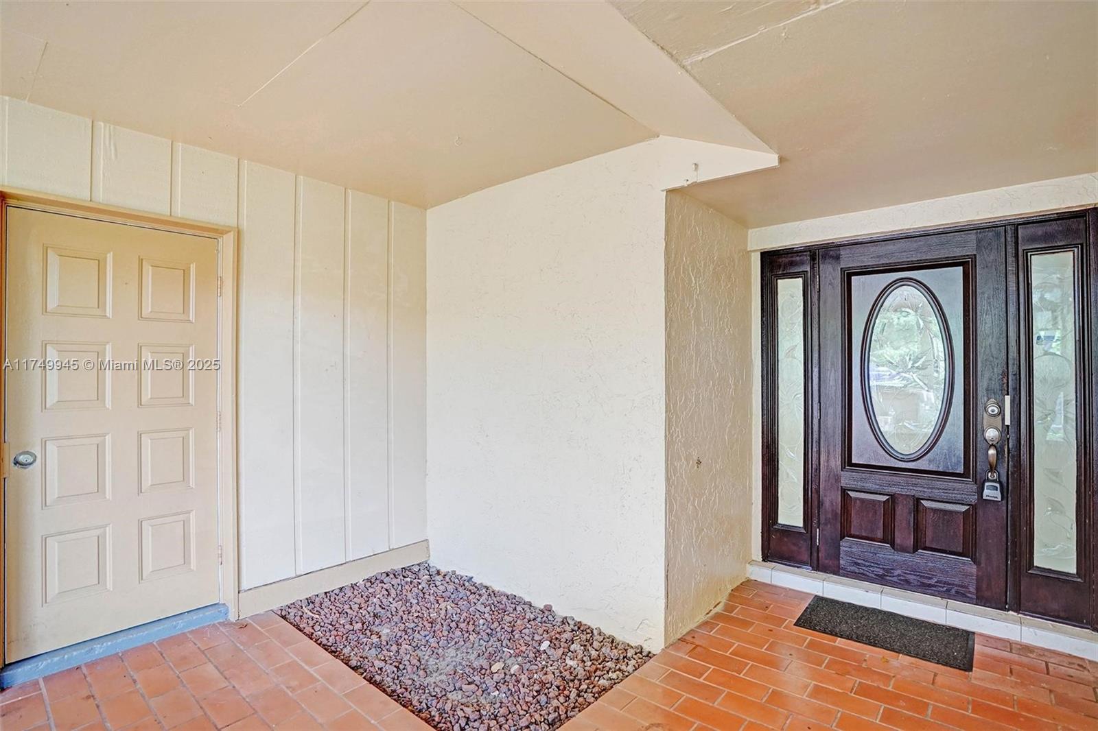 2124 Nova Village Dr