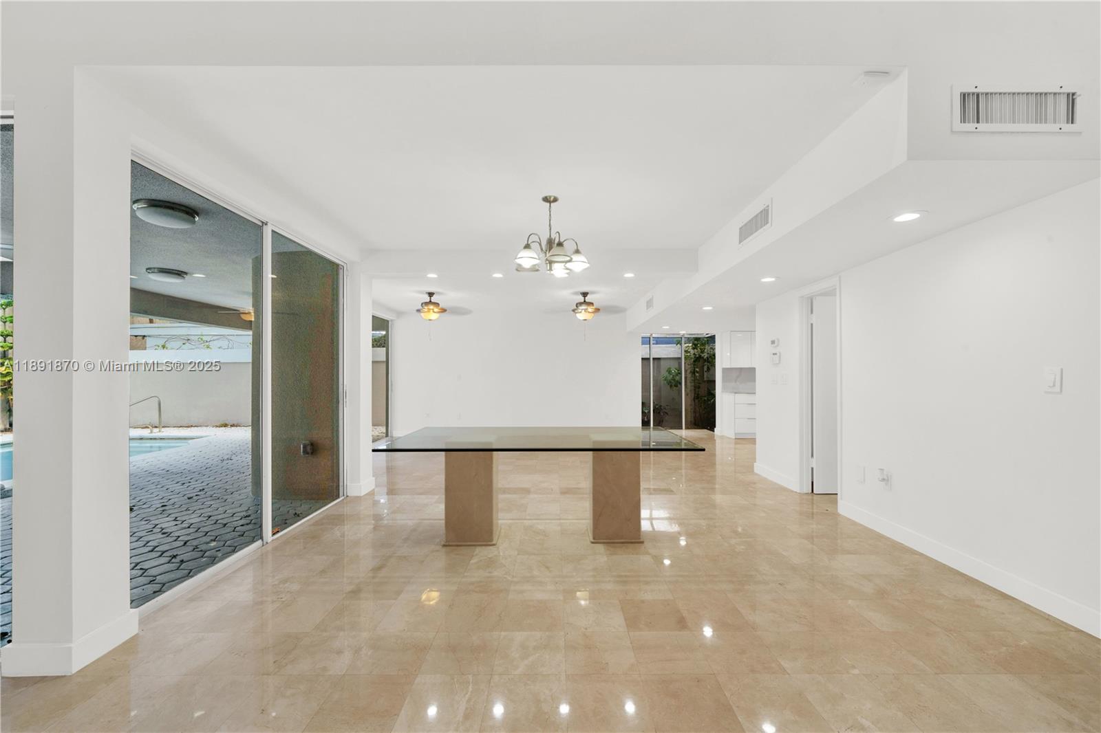 NATOMA PARK - Residential