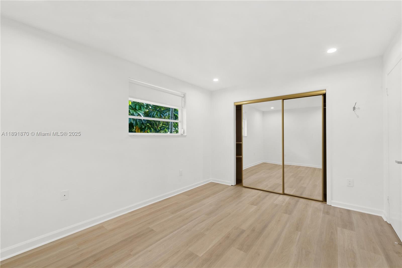 NATOMA PARK - Residential