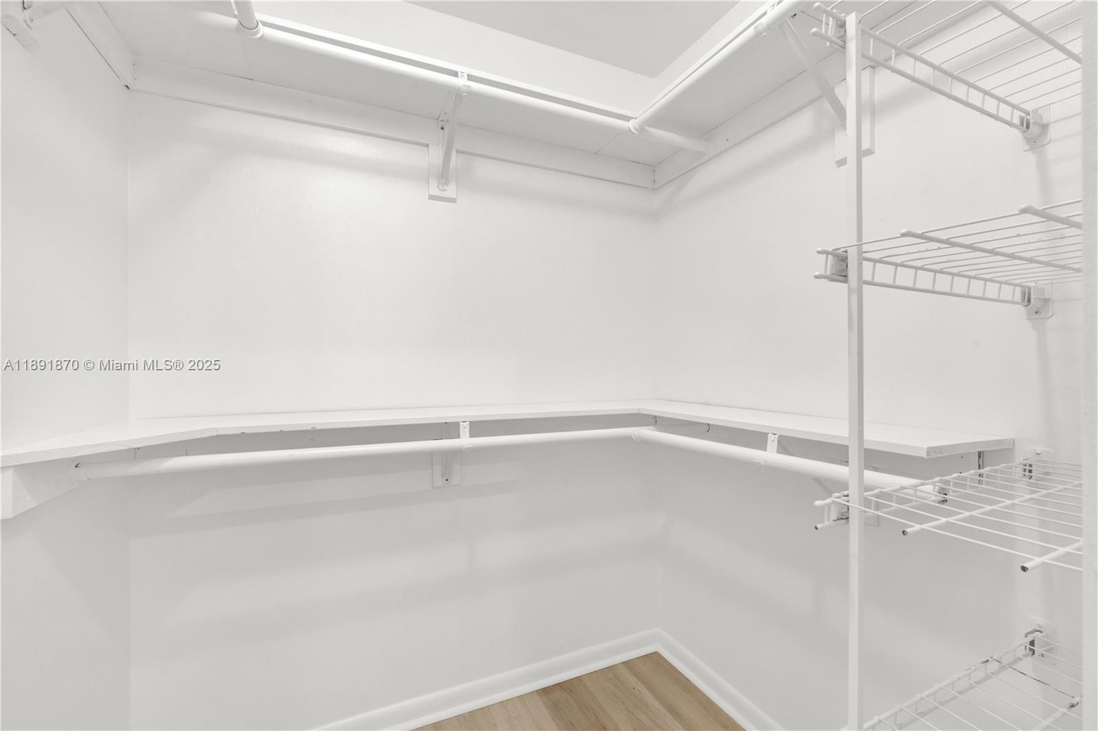 NATOMA PARK - Residential