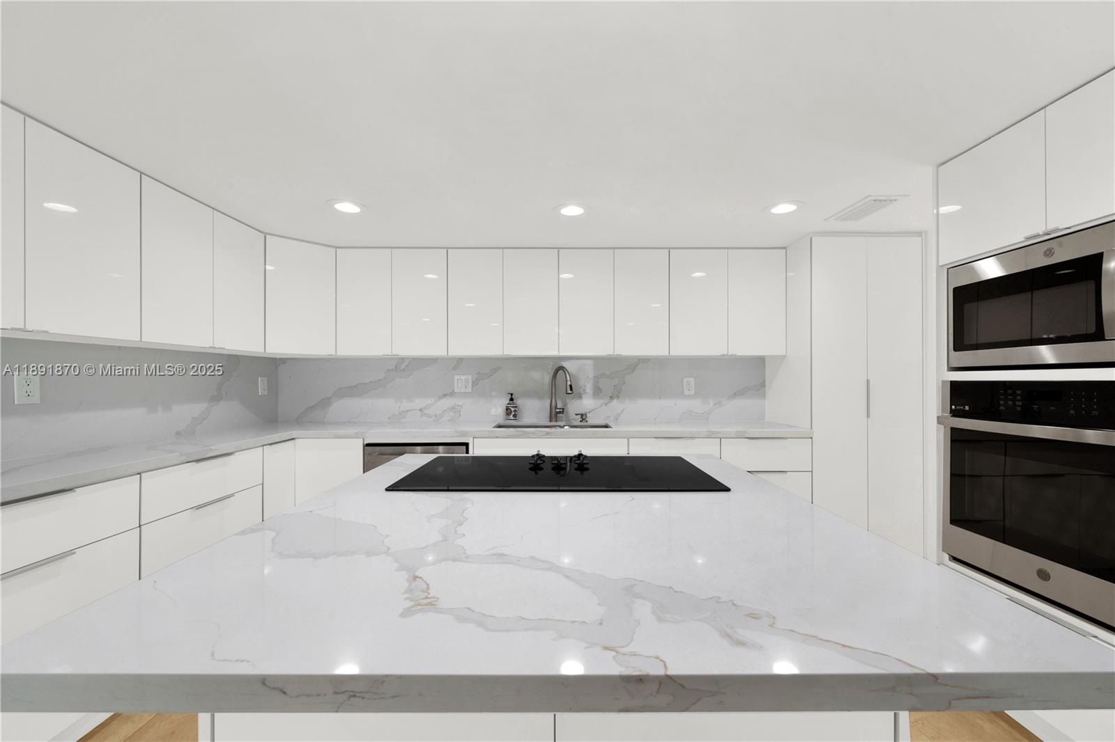 NATOMA PARK - Residential