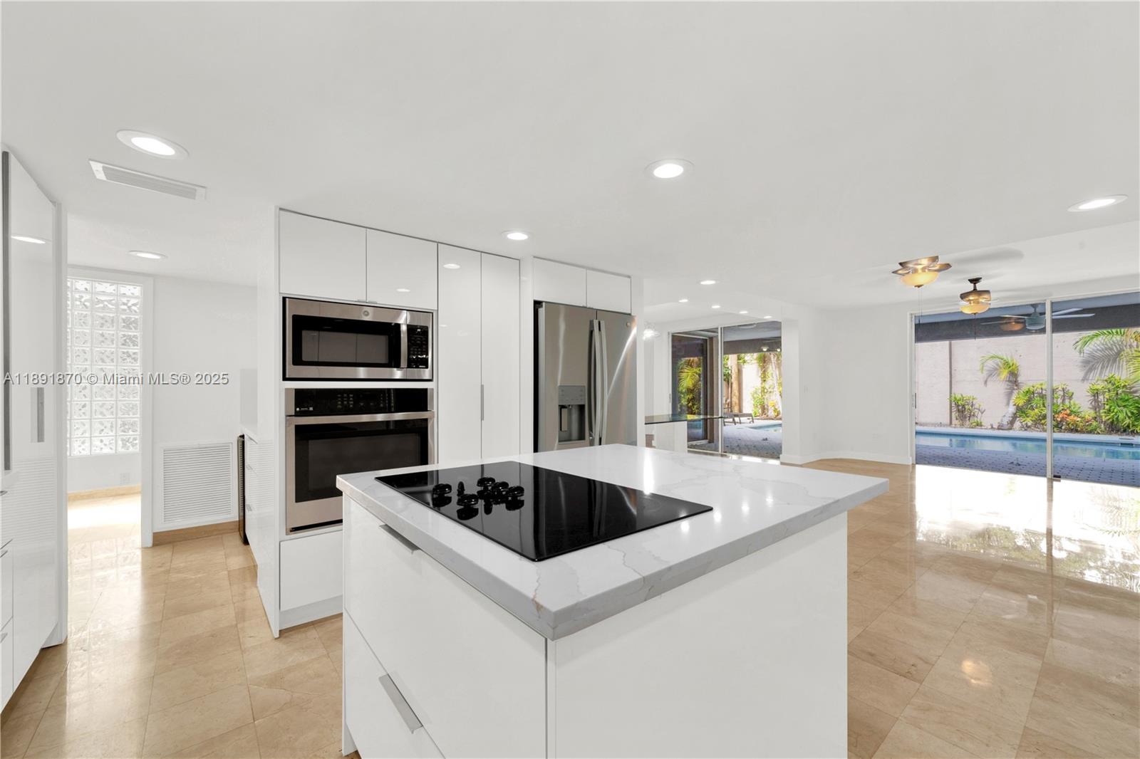 NATOMA PARK - Residential