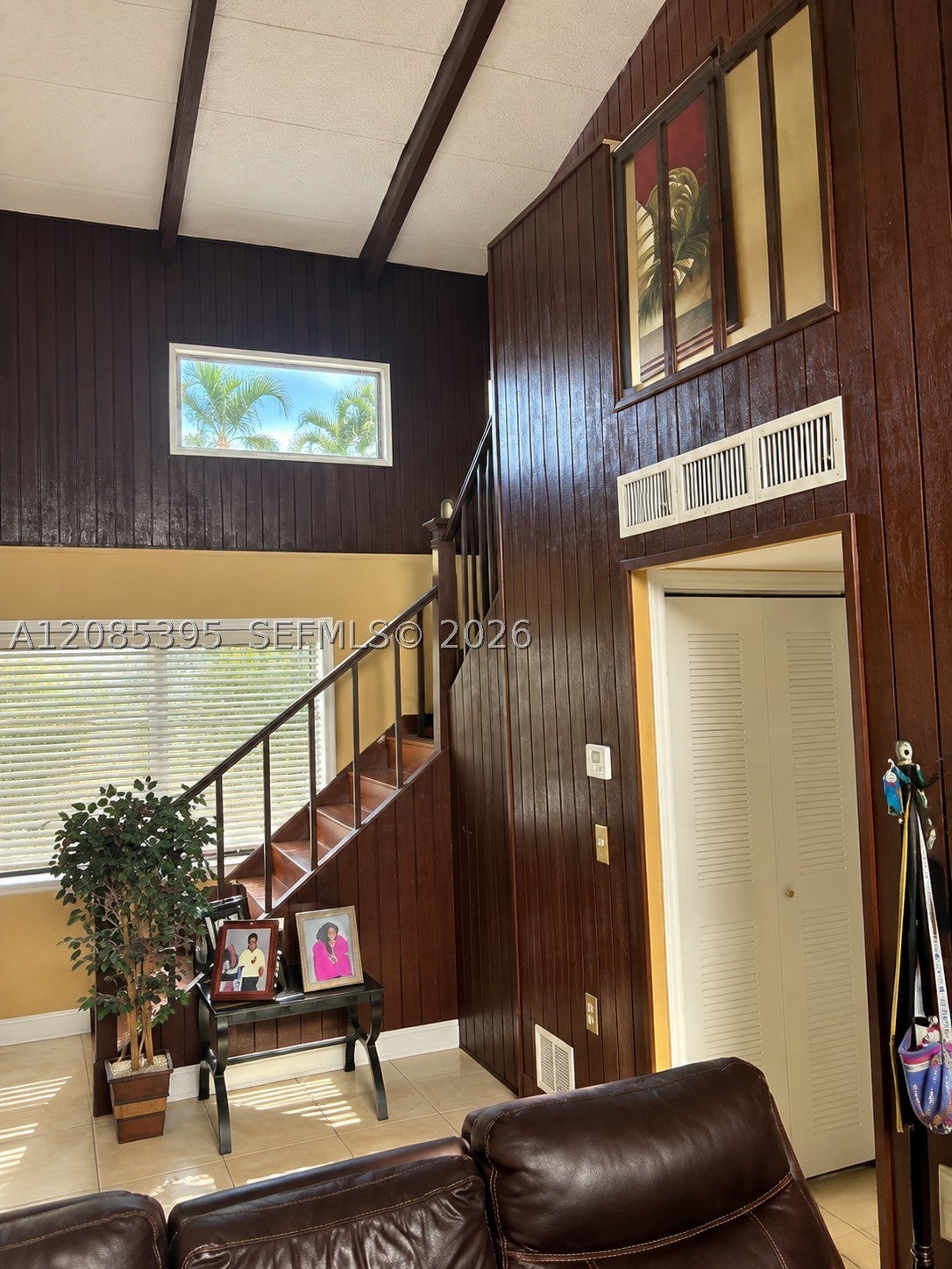 4420 NW 37th St