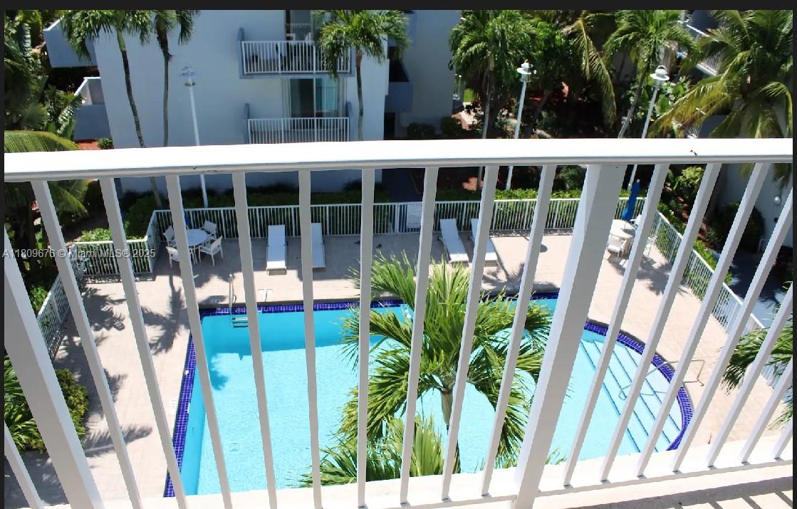 1801 S Treasure Dr 522