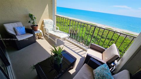 A home in Hutchinson Island