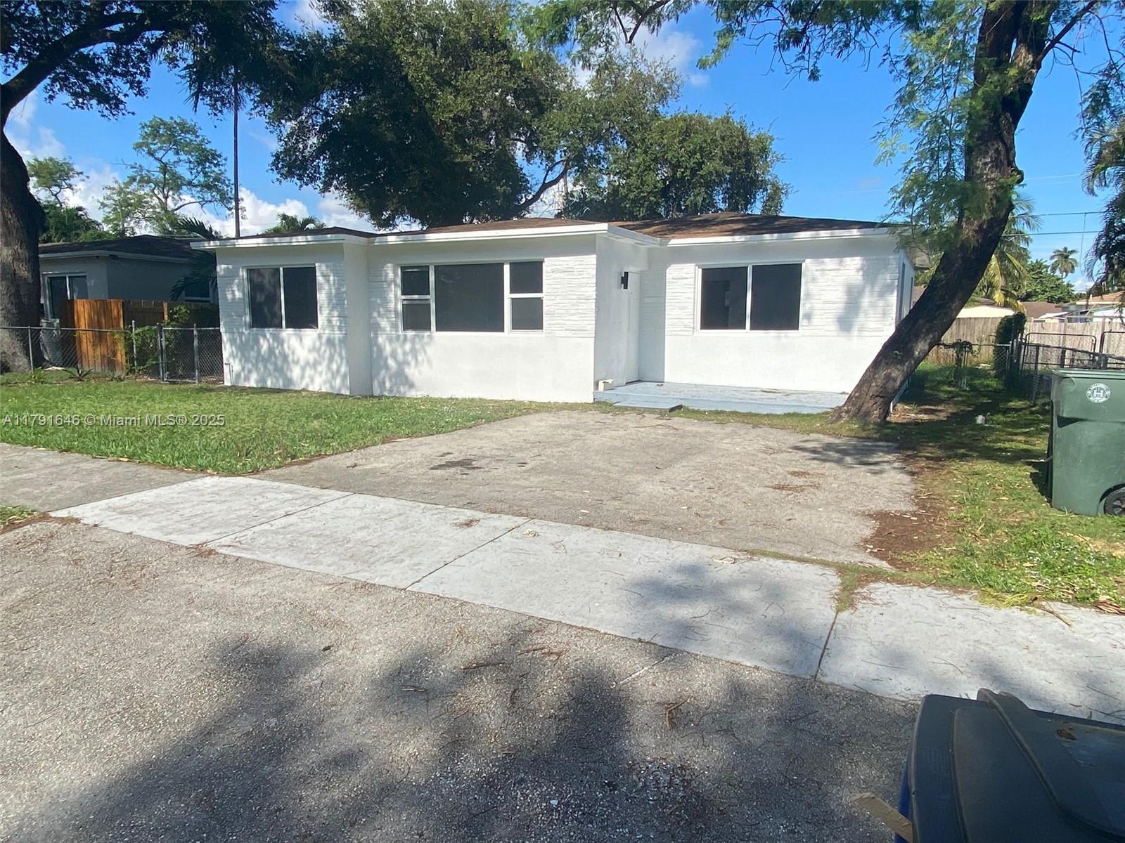 708 Sw 6th St, Hallandale Beach, Broward County, Florida - 3 Bedrooms  
2 Bathrooms - 
