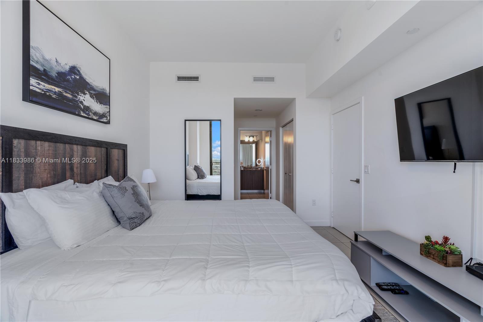 5350 PARK CONDO - Residential Lease