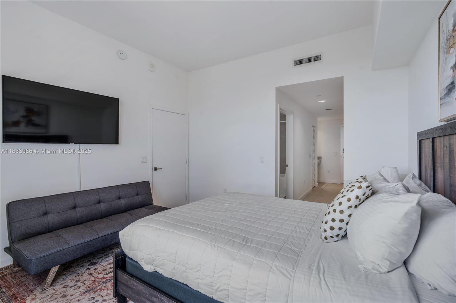 5350 PARK CONDO - Residential Lease