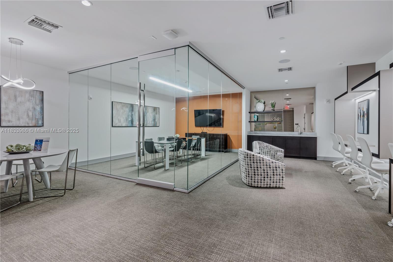 5350 PARK CONDO - Residential Lease
