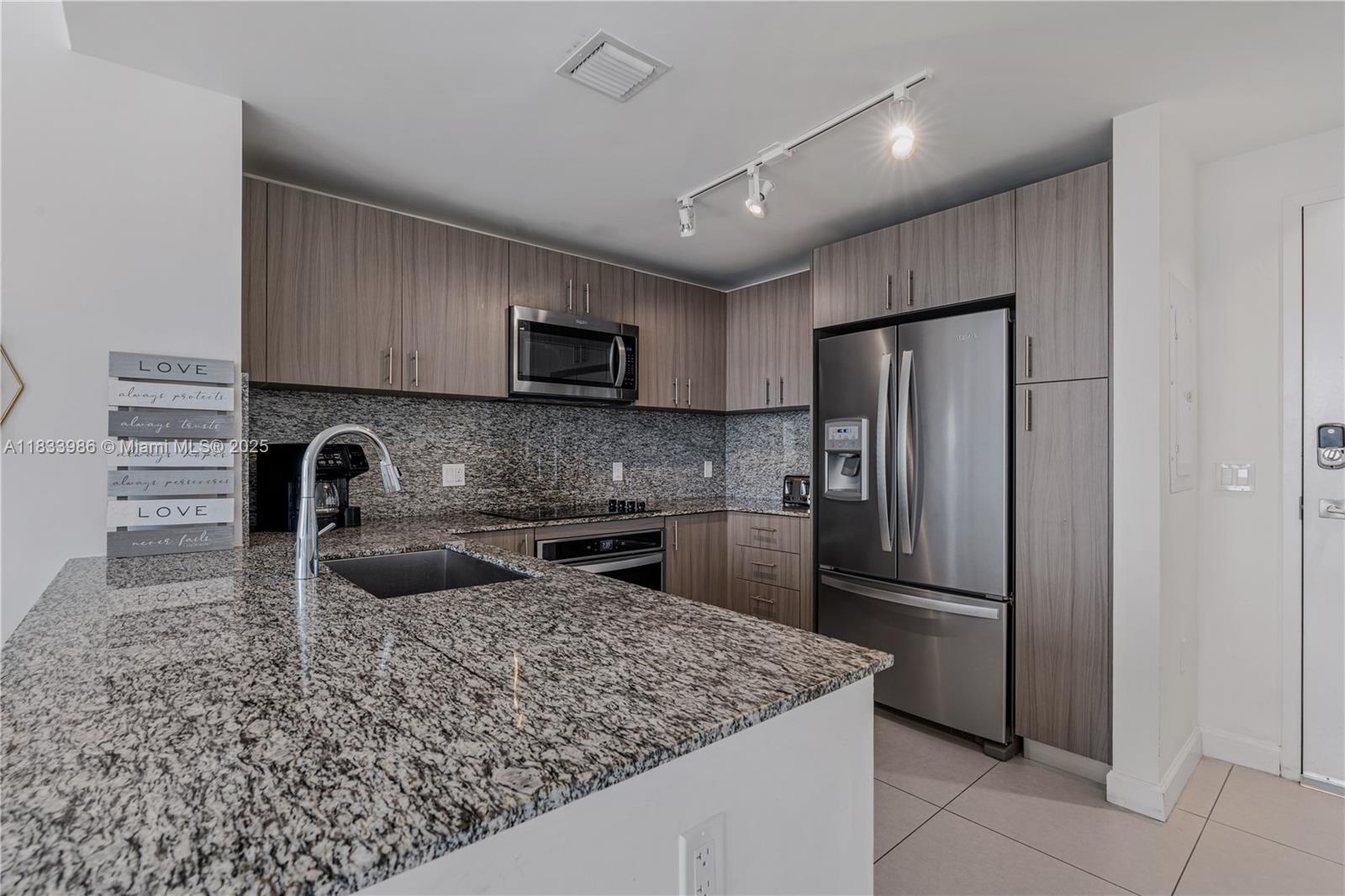 5350 PARK CONDO - Residential Lease