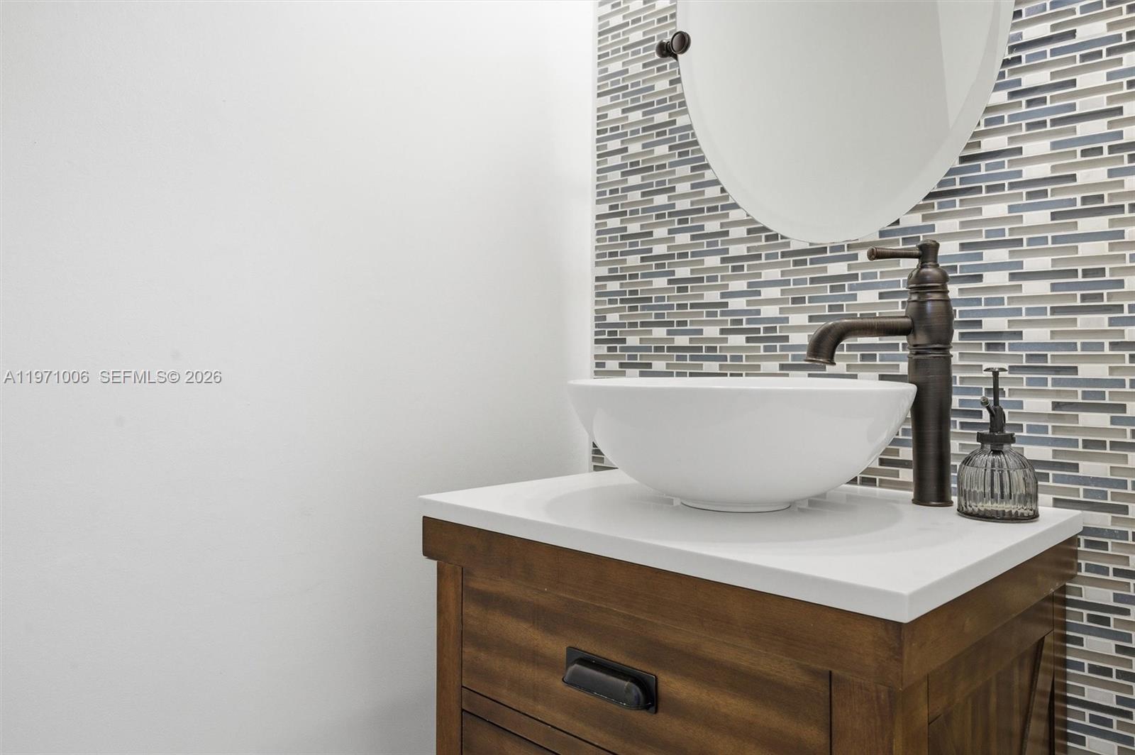 COUNTRY SQUIRE TOWNHOMES - Residential