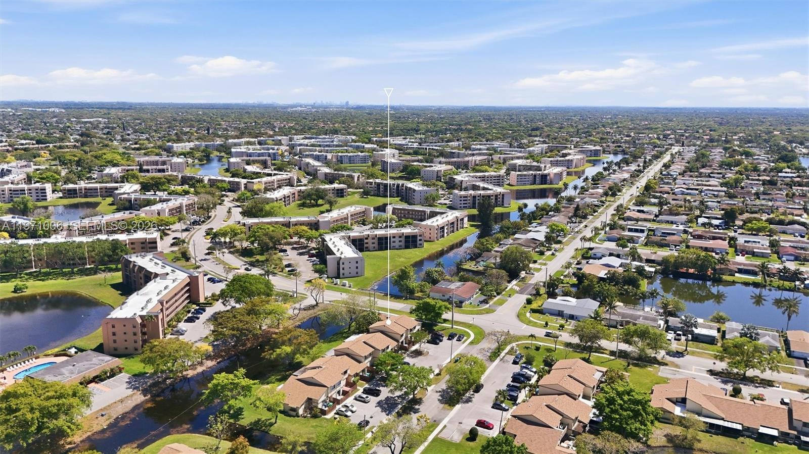 COUNTRY SQUIRE TOWNHOMES - Residential