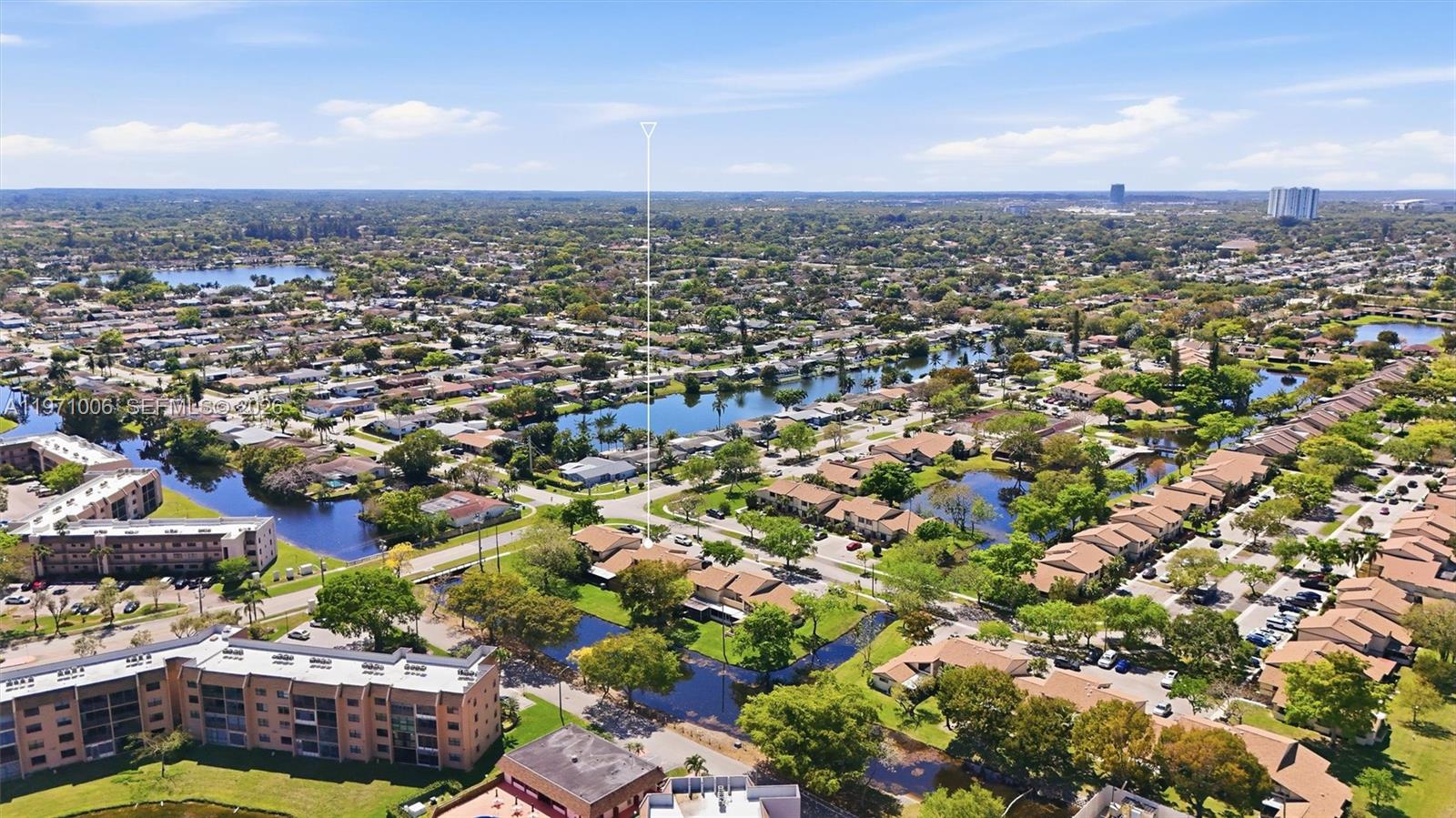 COUNTRY SQUIRE TOWNHOMES - Residential