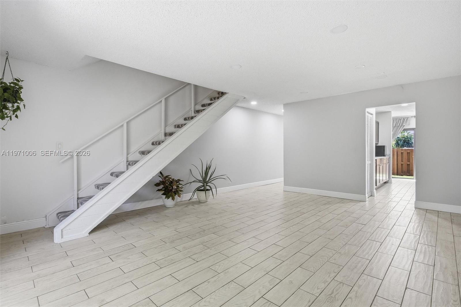 COUNTRY SQUIRE TOWNHOMES - Residential