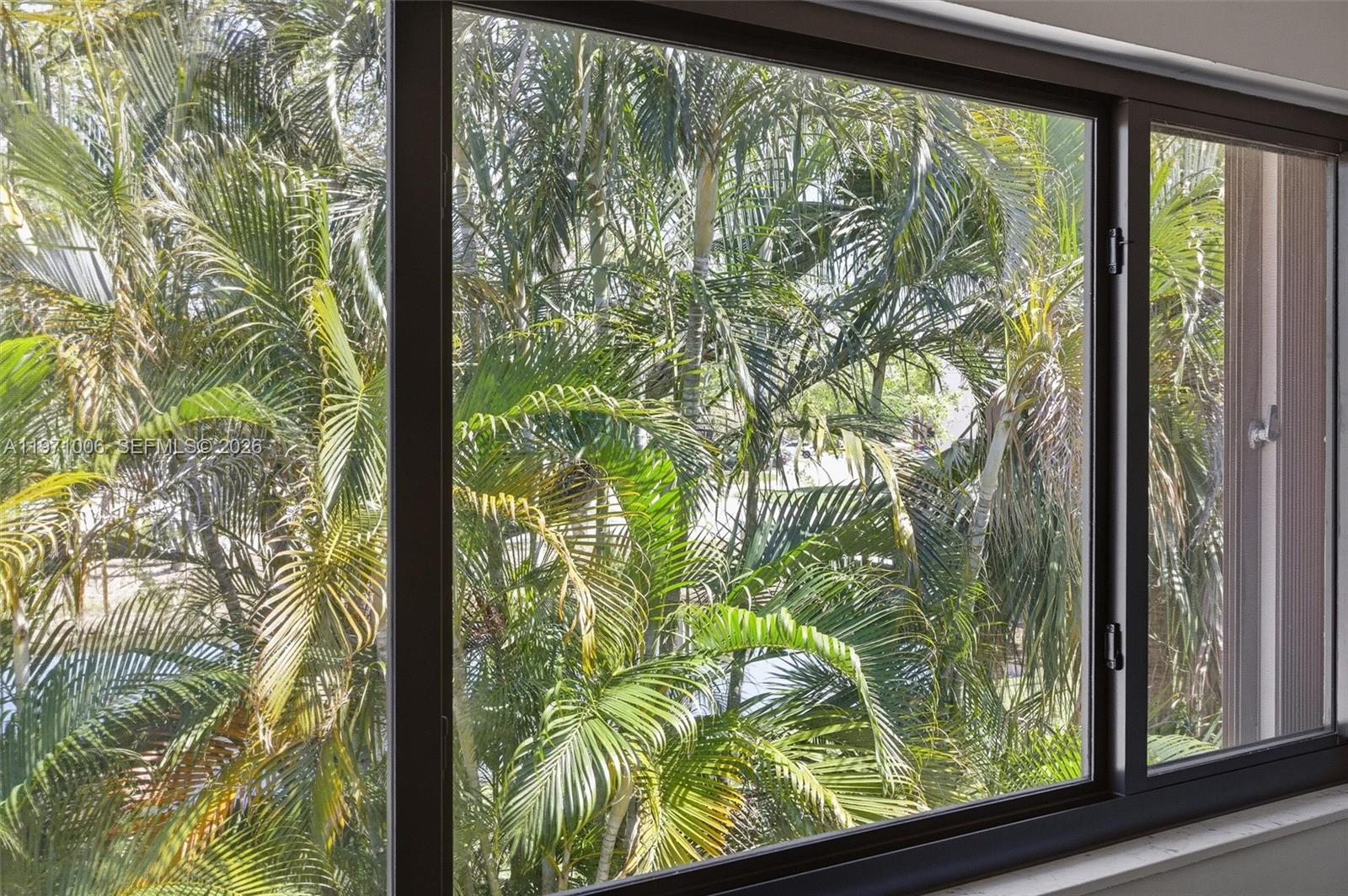 COUNTRY SQUIRE TOWNHOMES - Residential