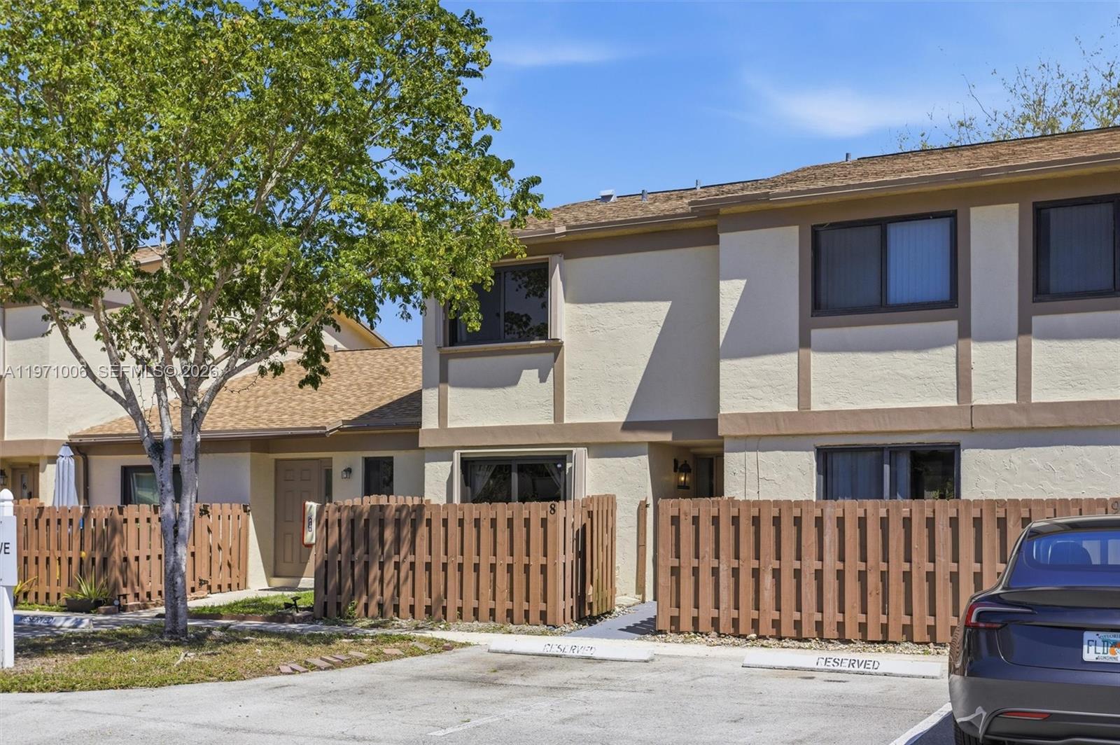 COUNTRY SQUIRE TOWNHOMES - Residential