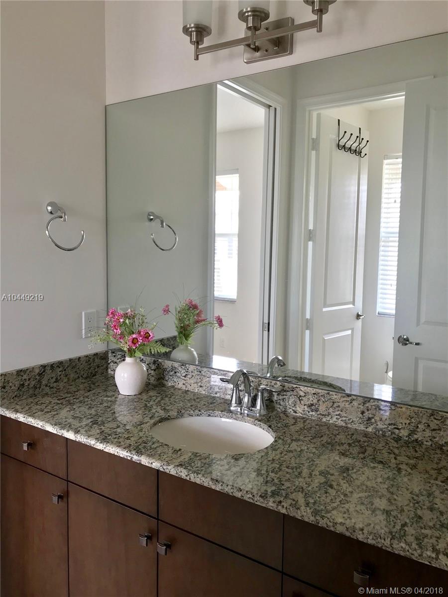 POINTE 100 CONDO - Residential Lease