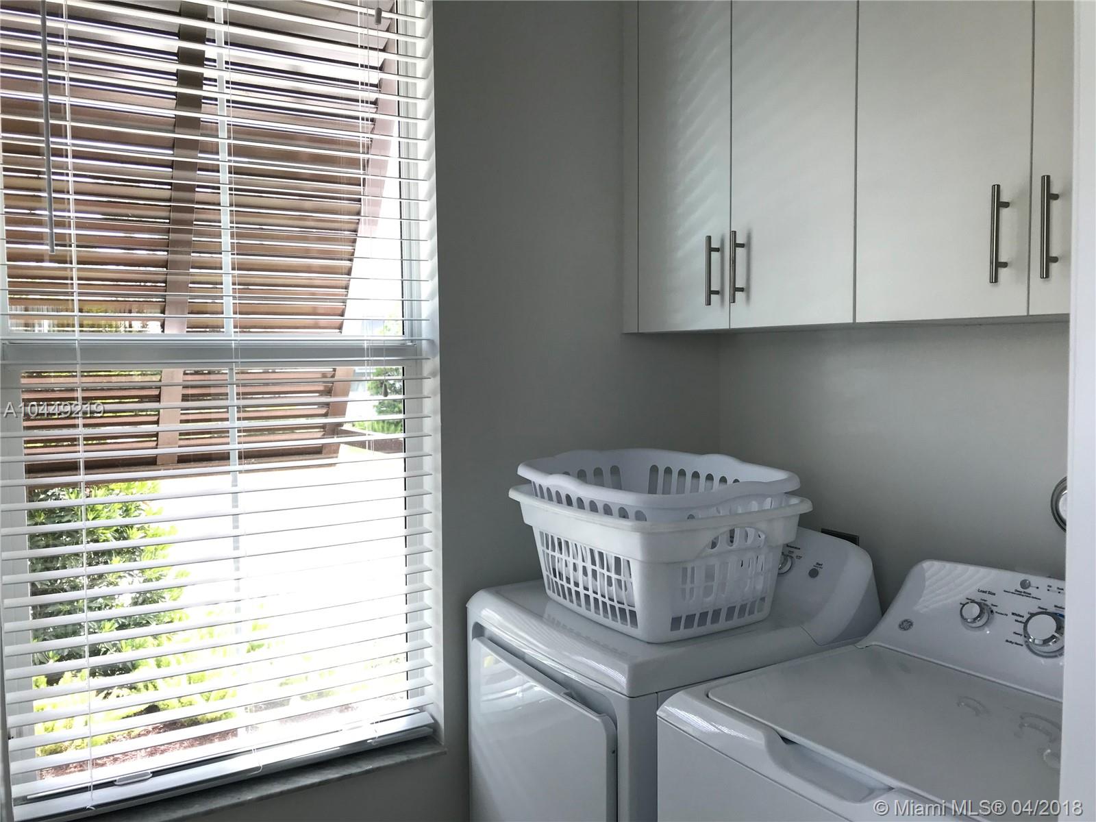 POINTE 100 CONDO - Residential Lease