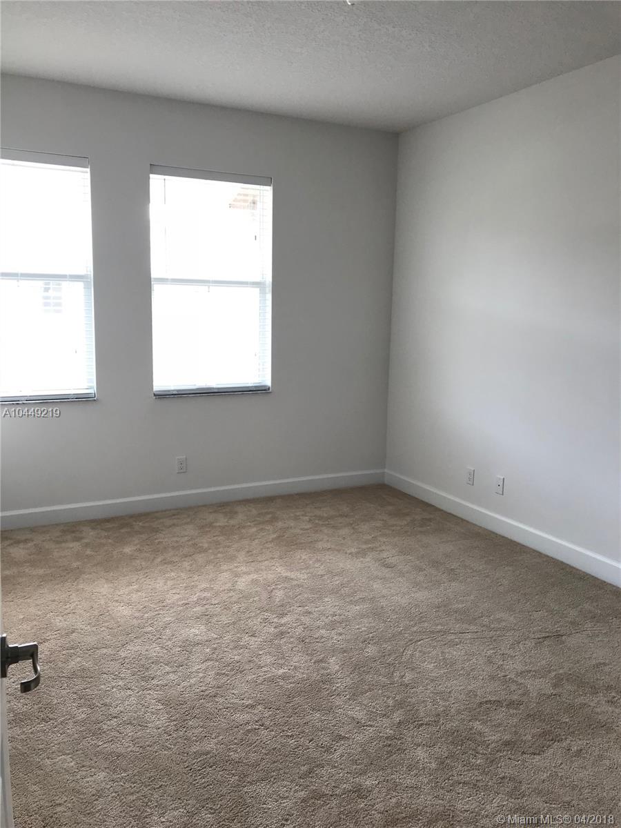 POINTE 100 CONDO - Residential Lease