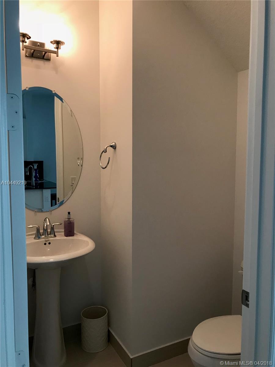 POINTE 100 CONDO - Residential Lease