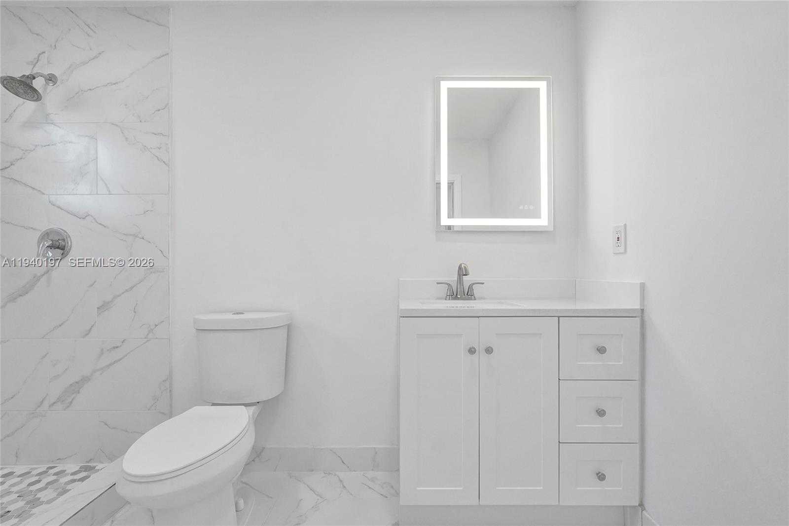 DELCREST MANOR - Residential