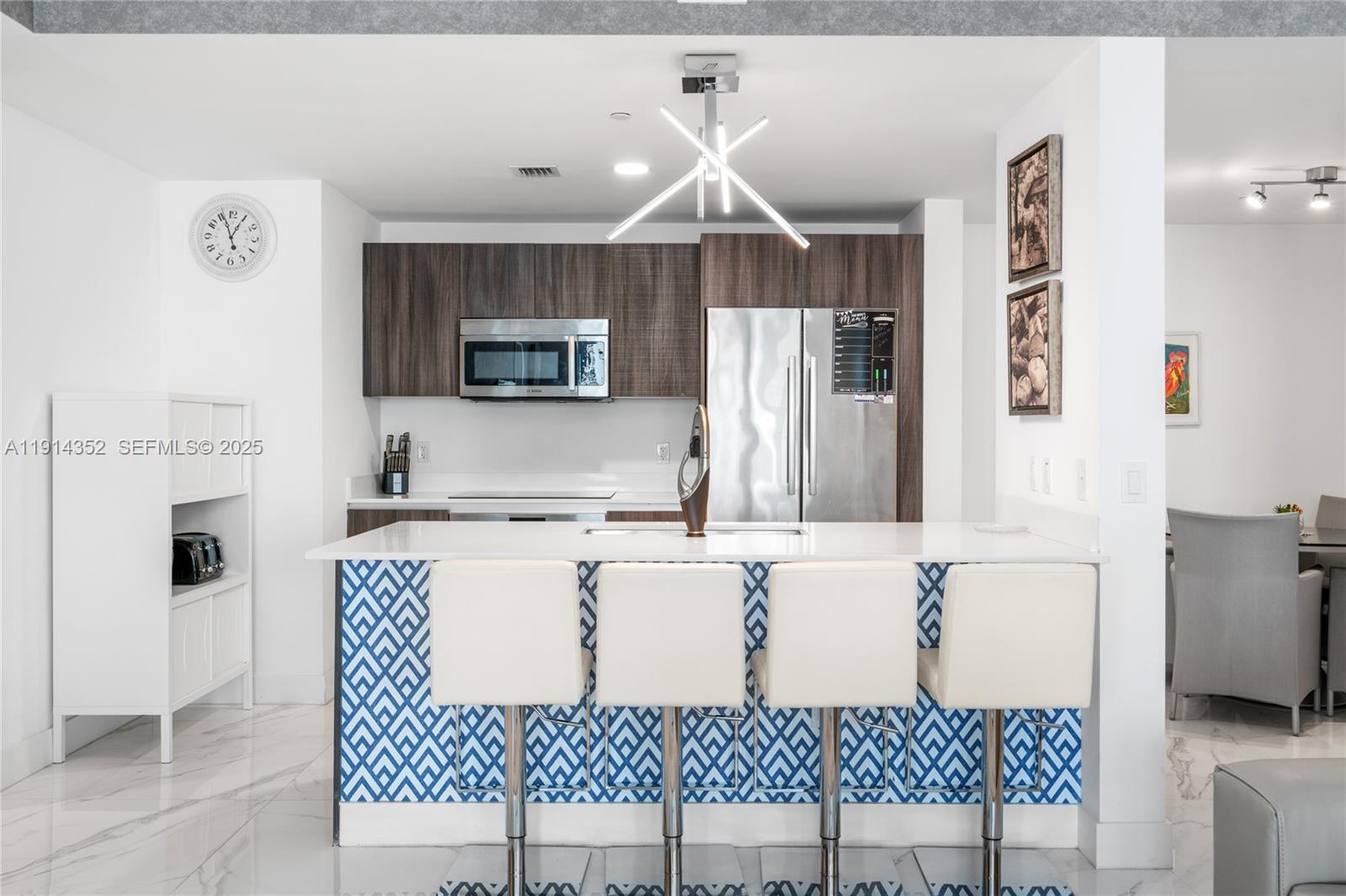 ARIA ON THE BAY CONDO - Residential