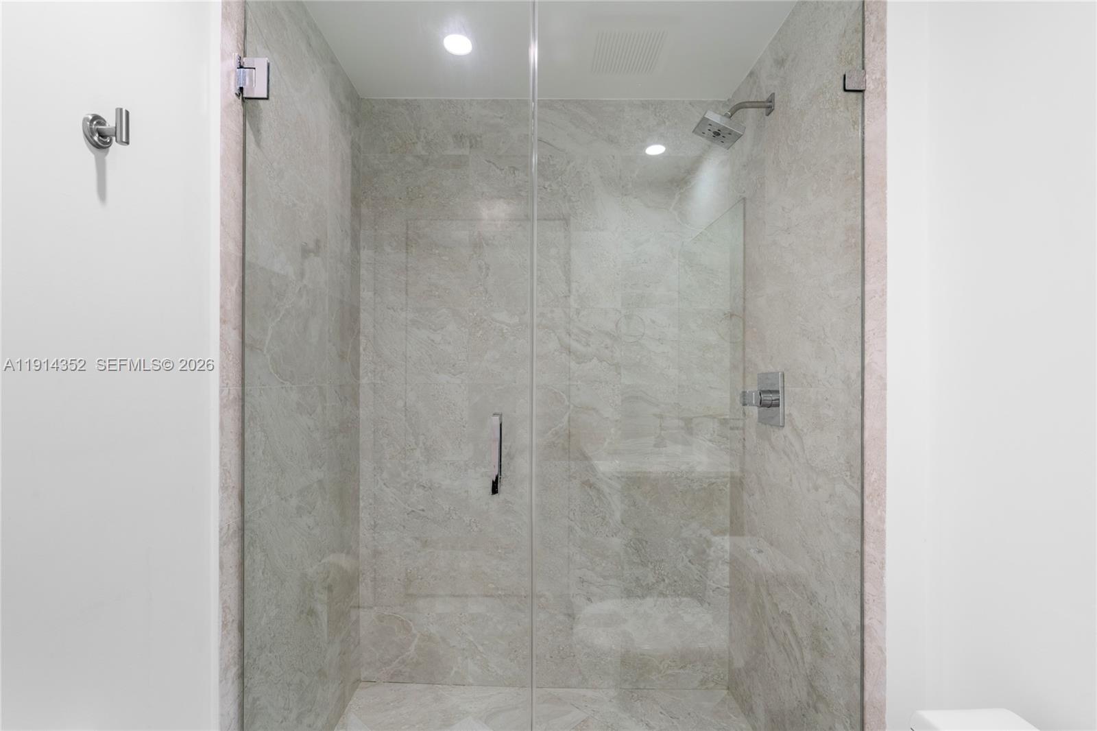 ARIA ON THE BAY CONDO - Residential