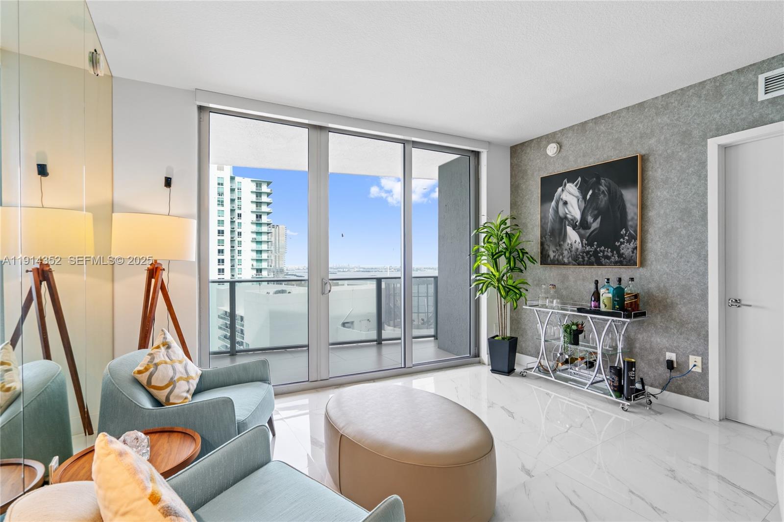 ARIA ON THE BAY CONDO - Residential