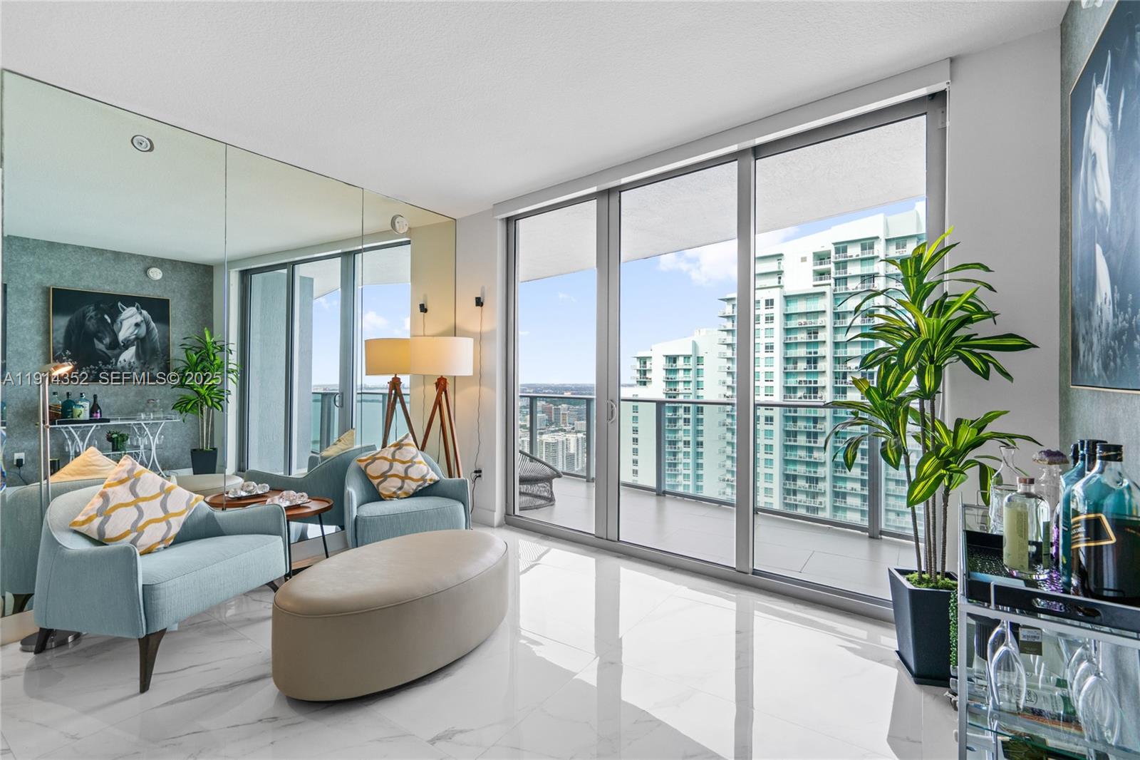 ARIA ON THE BAY CONDO - Residential