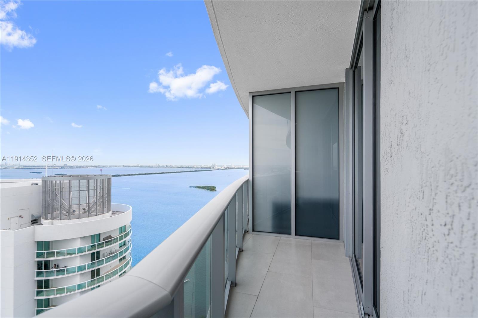 ARIA ON THE BAY CONDO - Residential