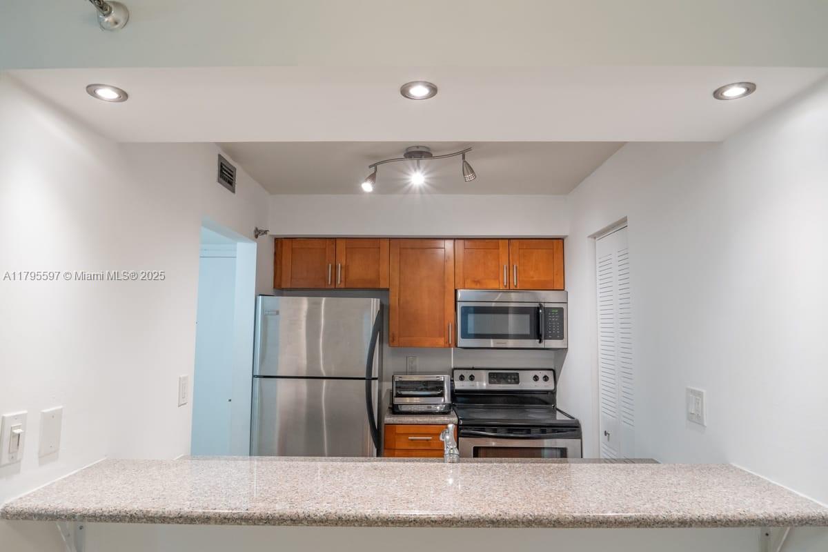 850 N Miami Ave W-407