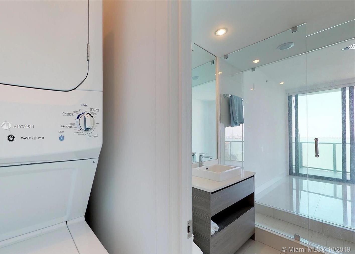 ICON BAY CONDO - Residential