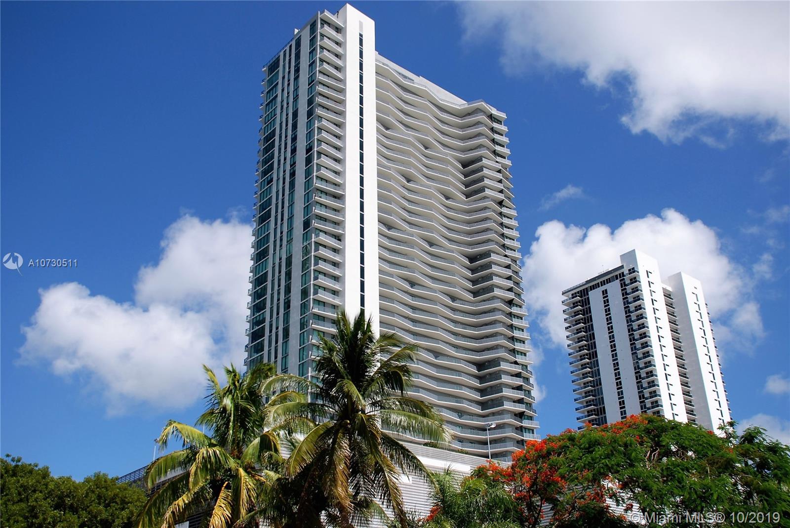 ICON BAY CONDO - Residential