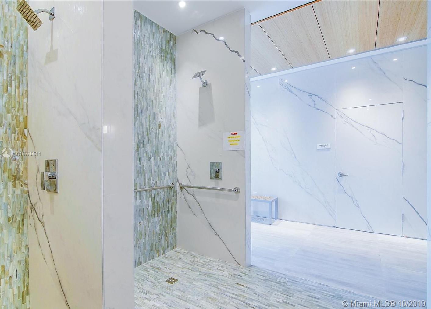 ICON BAY CONDO - Residential