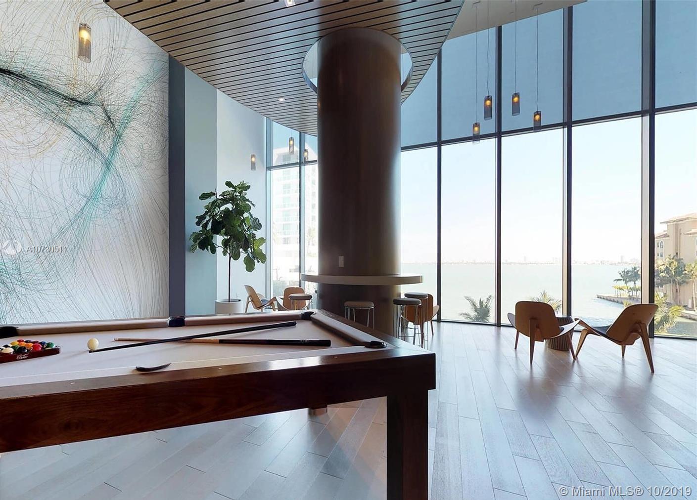 ICON BAY CONDO - Residential