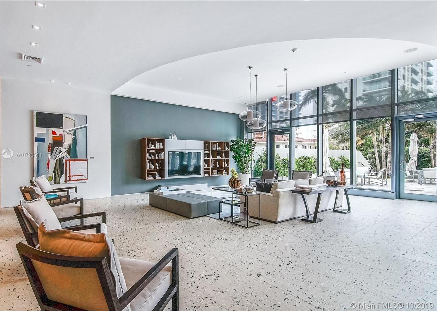 ICON BAY CONDO - Residential