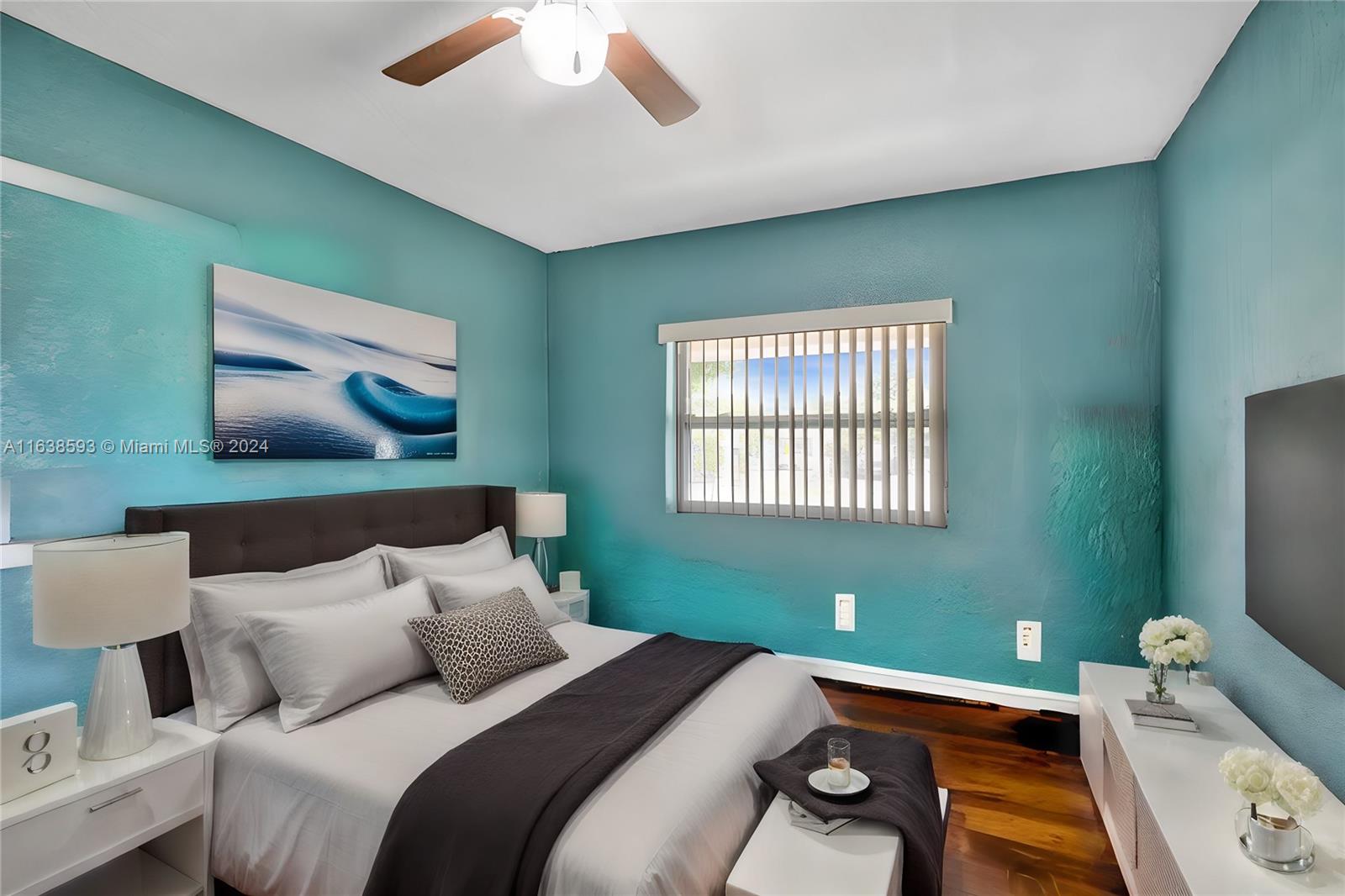 LLOYD ESTATES - Residential