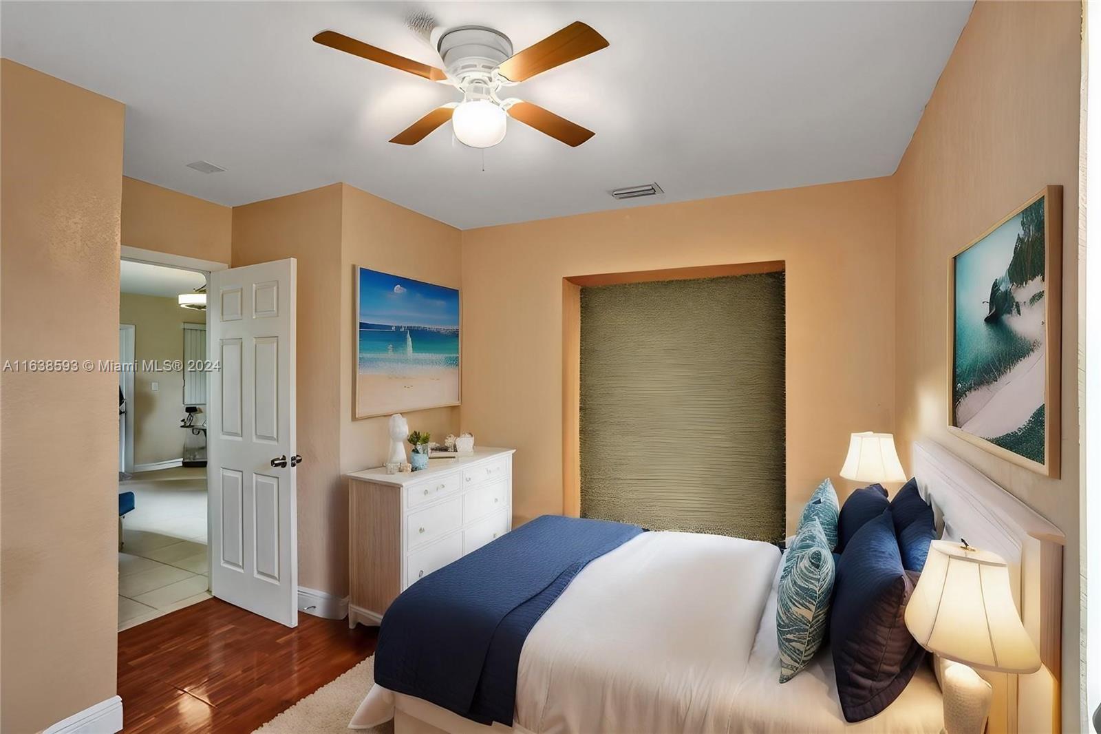 LLOYD ESTATES - Residential