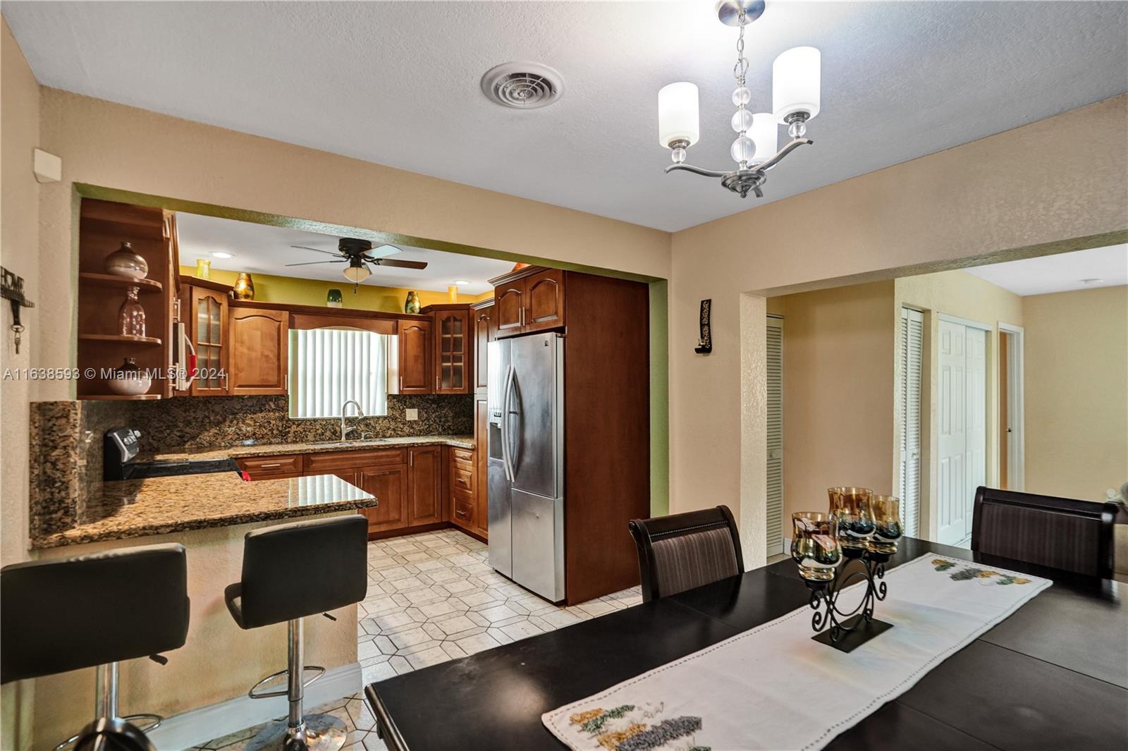 LLOYD ESTATES - Residential