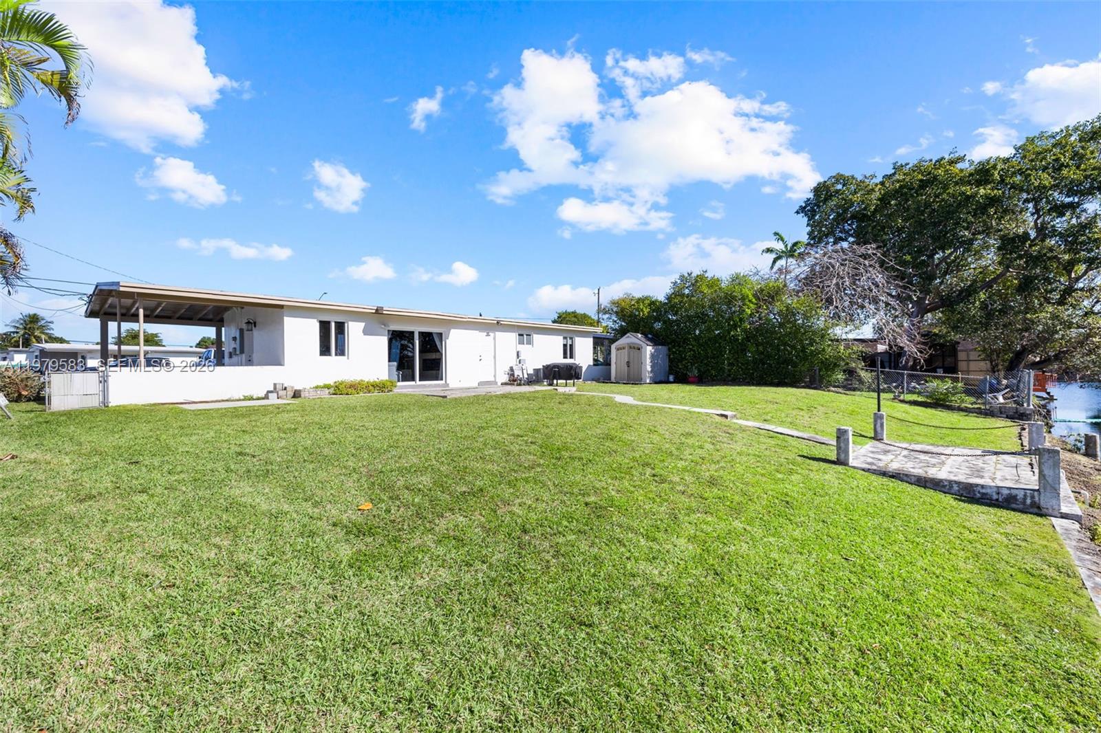 WESTWOOD LAKE 3RD ADDN - Residential Lease