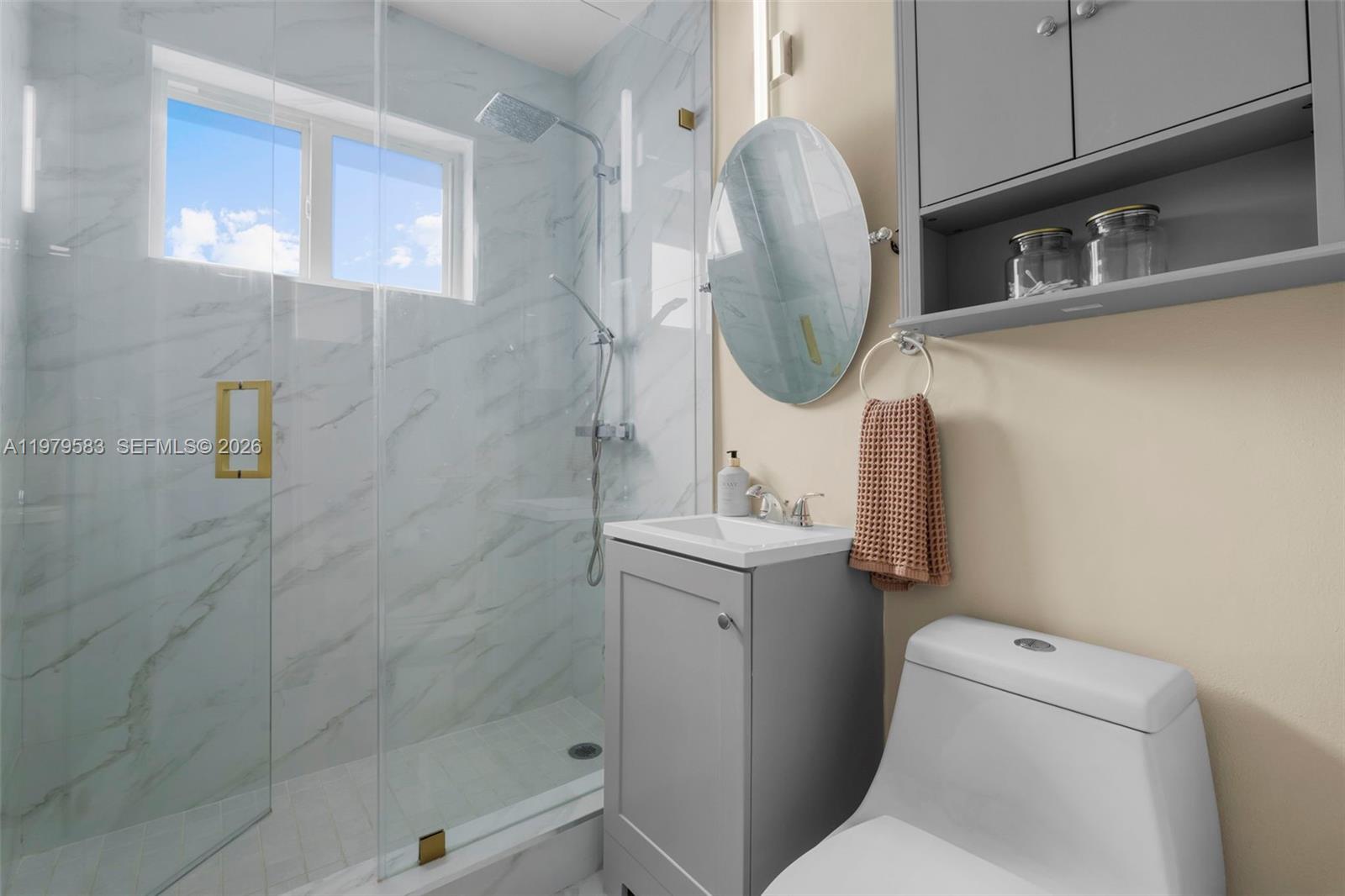 WESTWOOD LAKE 3RD ADDN - Residential Lease