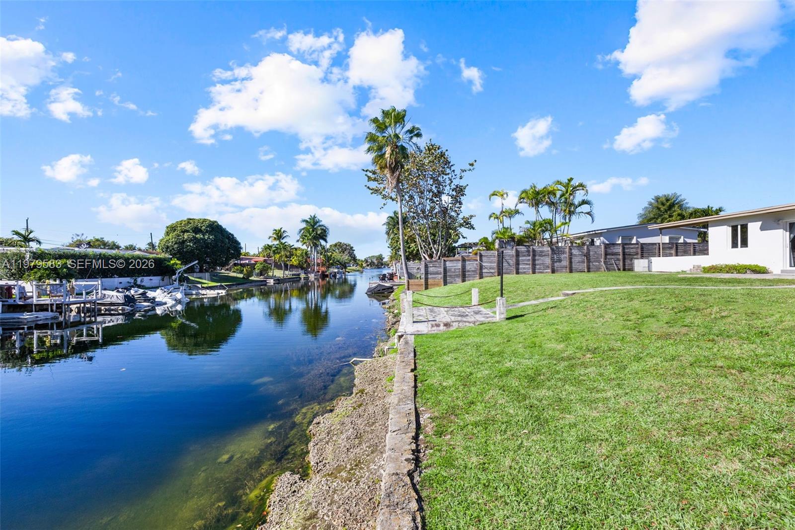 WESTWOOD LAKE 3RD ADDN - Residential Lease