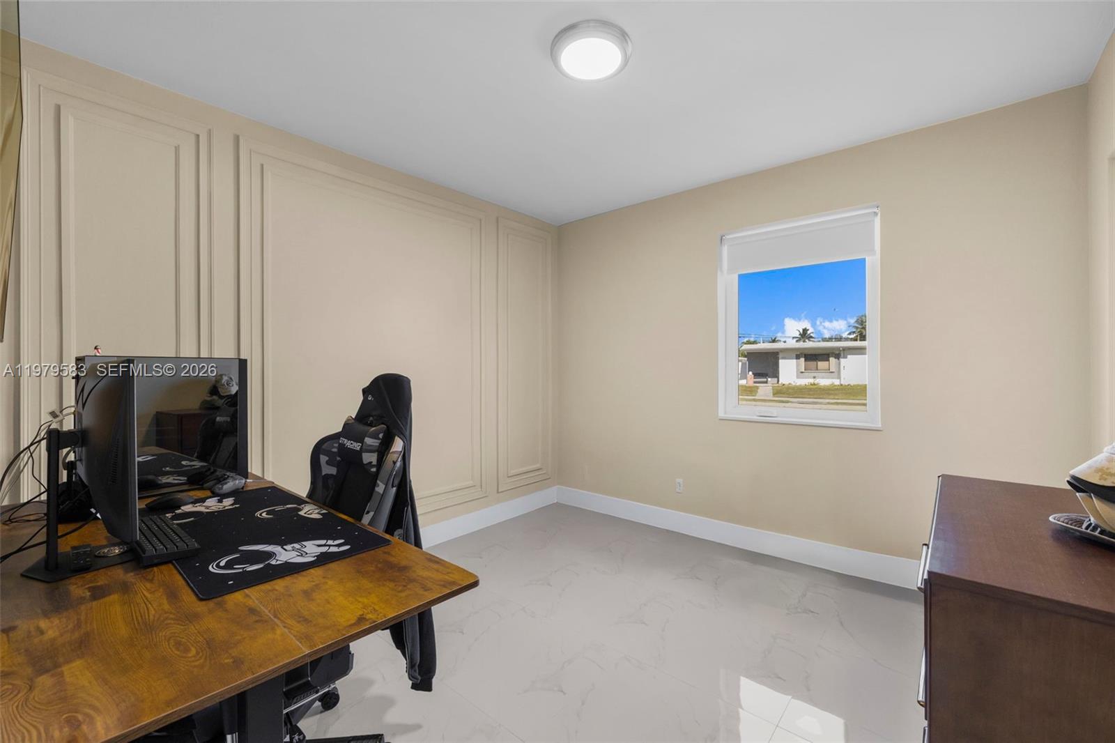 WESTWOOD LAKE 3RD ADDN - Residential Lease