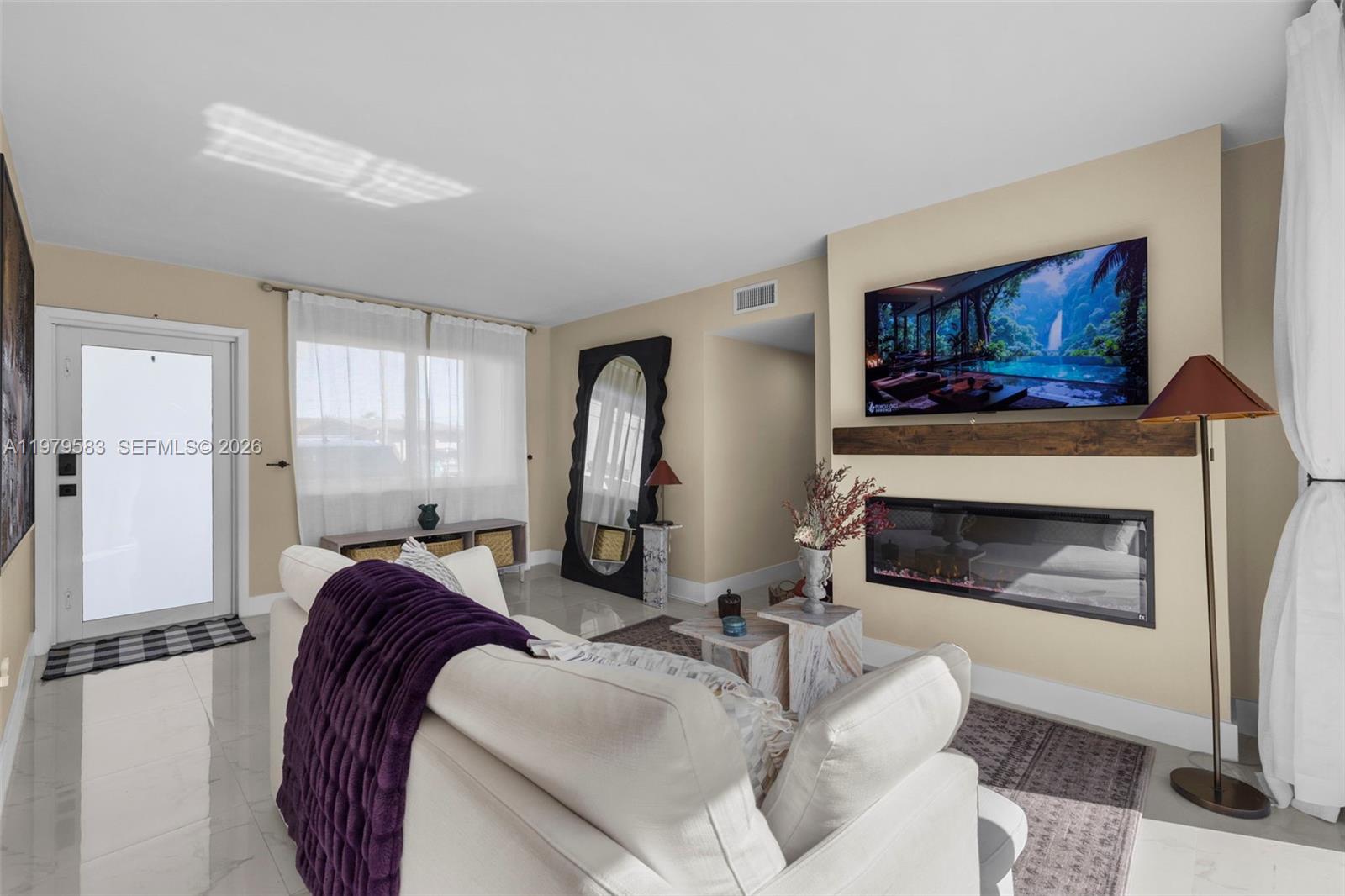 WESTWOOD LAKE 3RD ADDN - Residential Lease