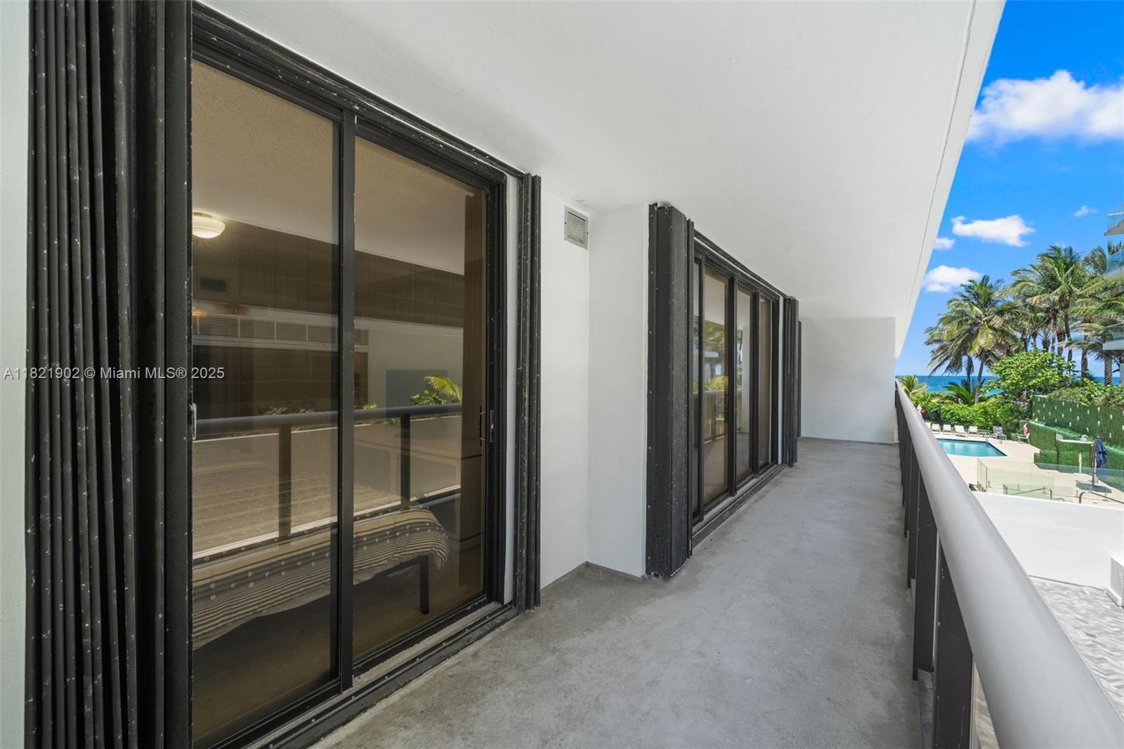 THE WAVES CONDO - Residential