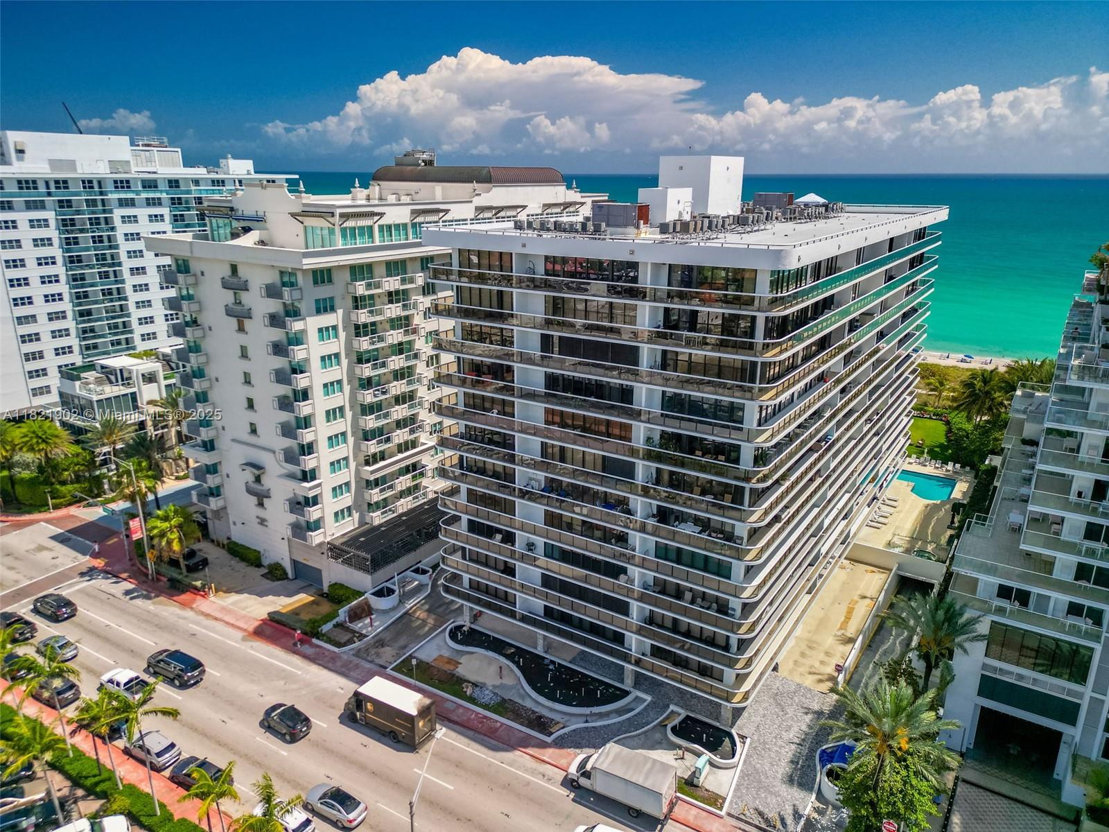 THE WAVES CONDO - Residential