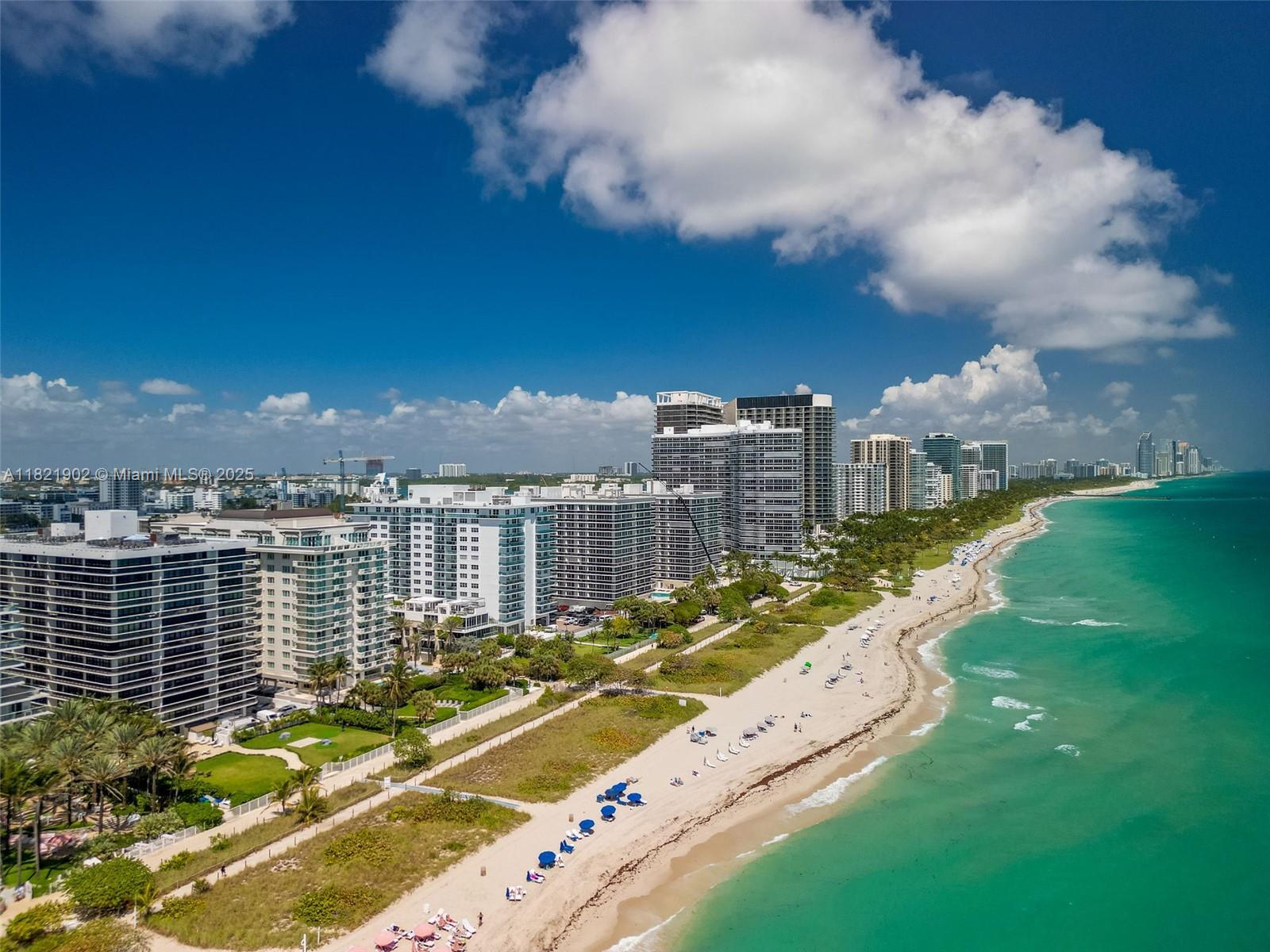 THE WAVES CONDO - Residential